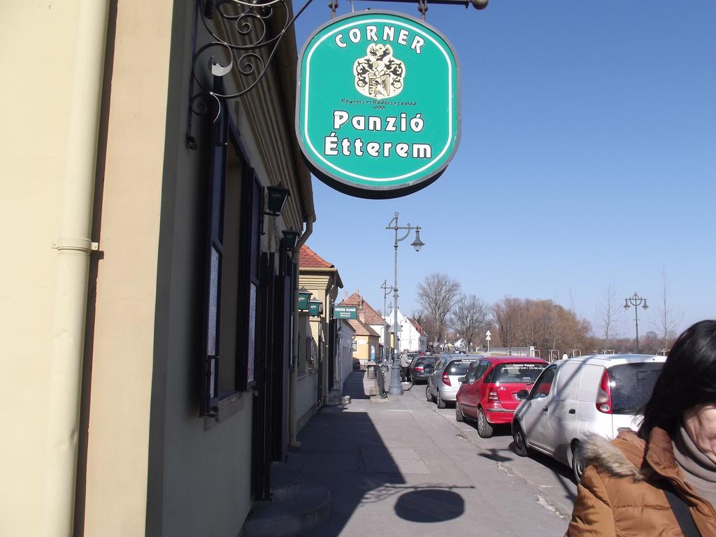 Corner Panzio Hotel Szentendre Ngoại thất bức ảnh